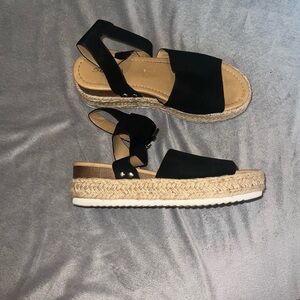 Soda Platform Sandals